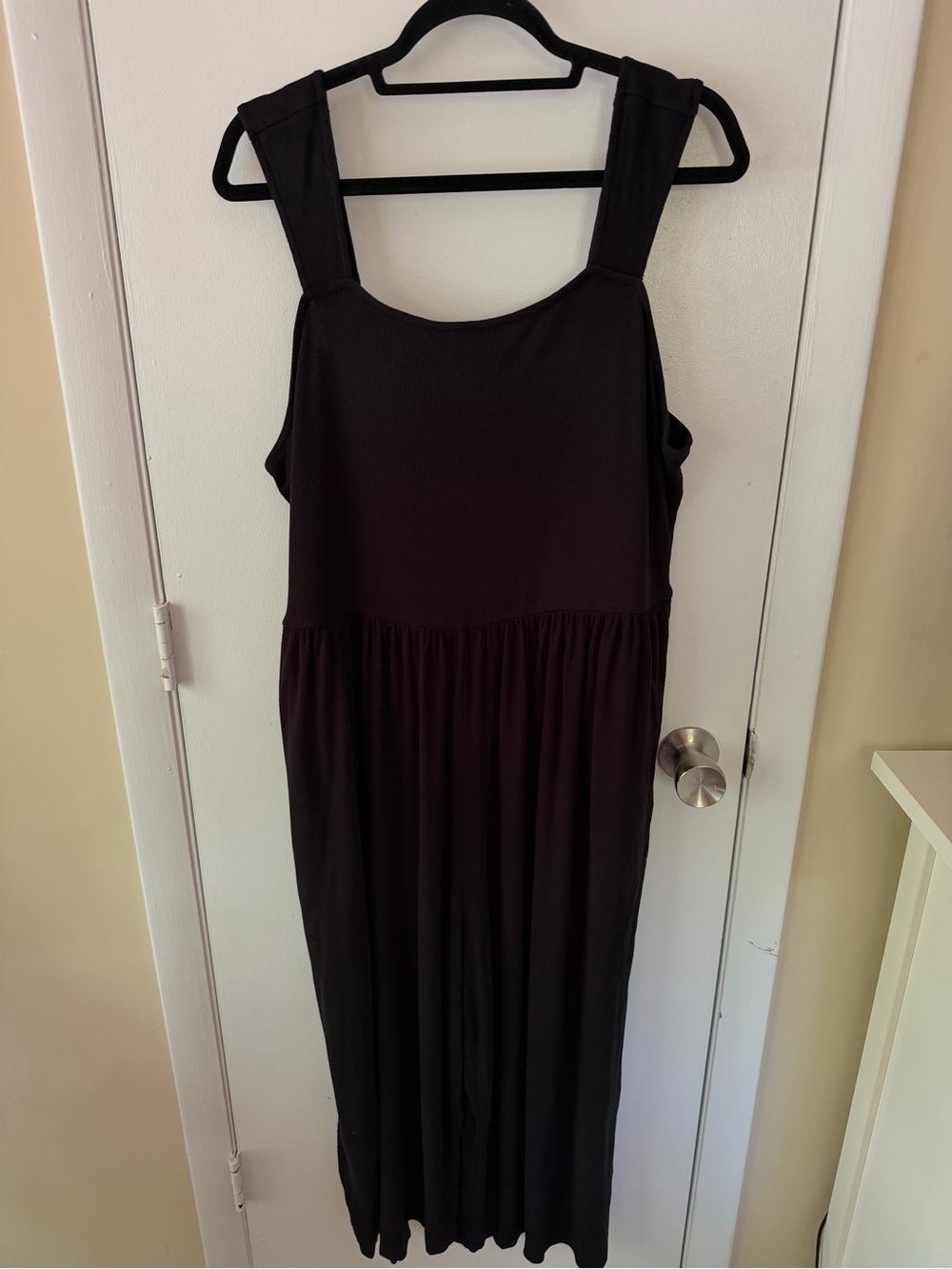 Ava & Viv Square Neck Ribbed Smocked Cropped Jumpsuit